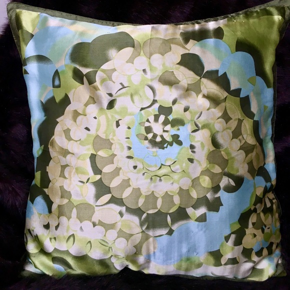 Vintage silk scarf decorative pillow case. - Picture 2 of 4